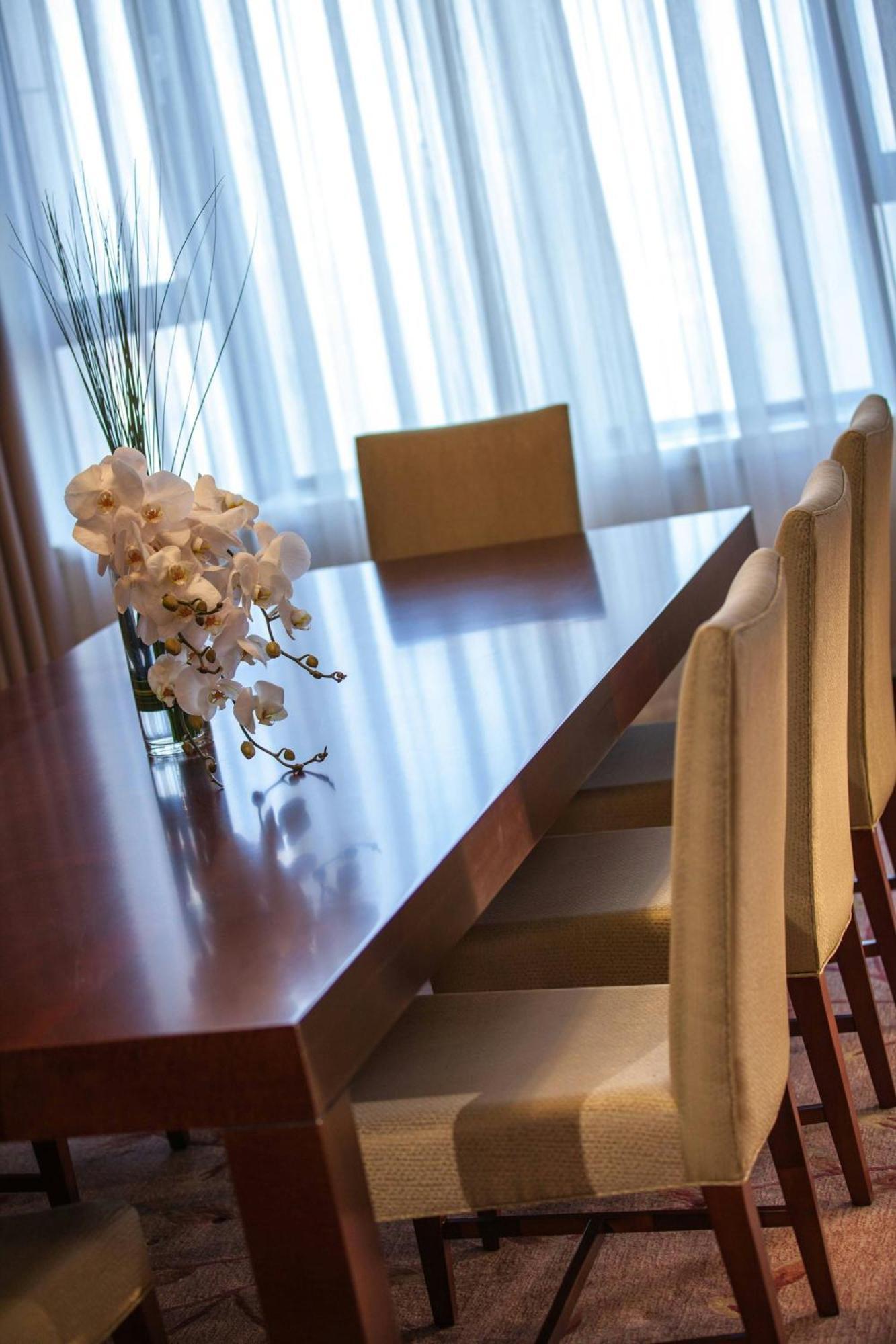 Renaissance Tianjin Lakeview Hotel Extérieur photo